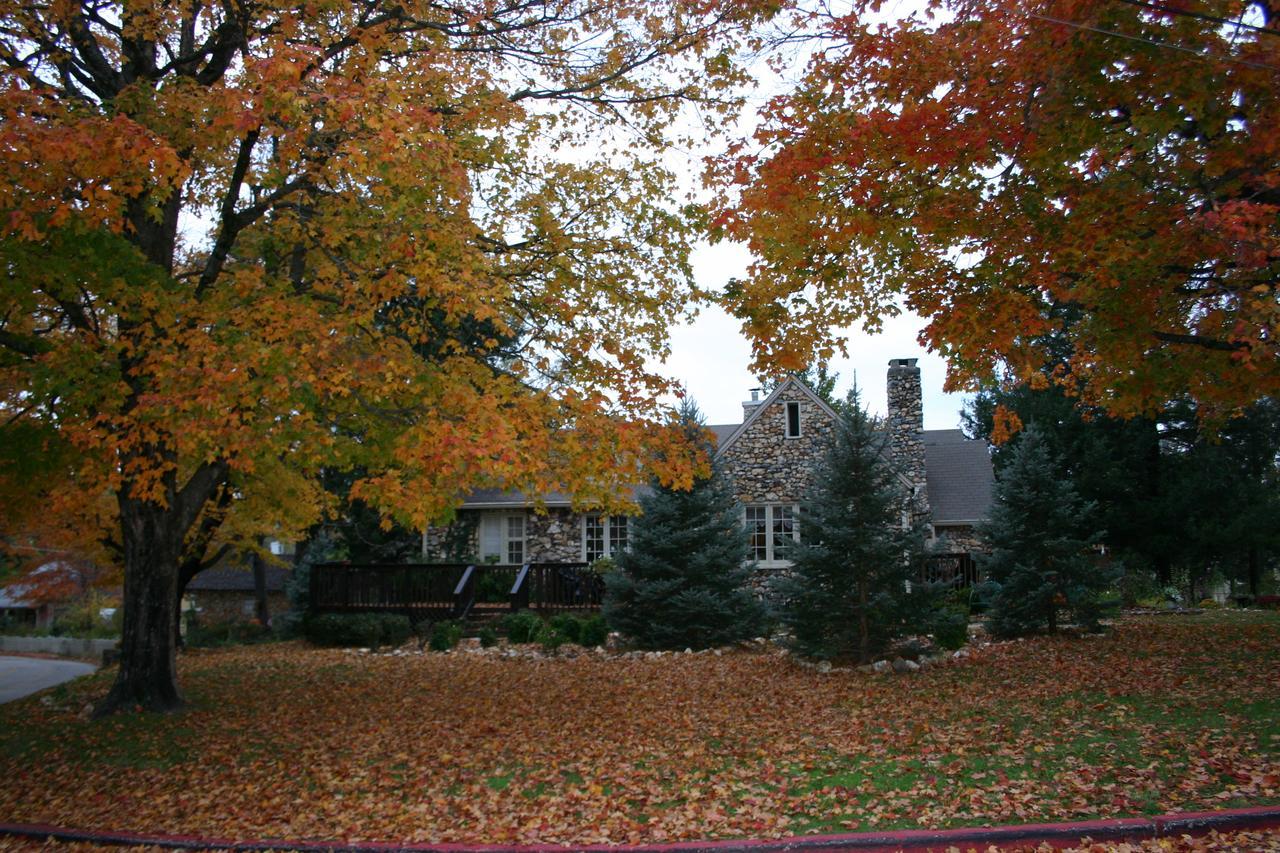 Bed & Breakfast Rock Gardens Eureka Springs